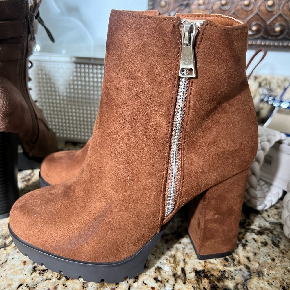Brown boot